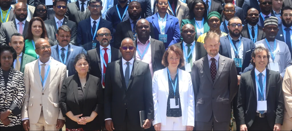 Reuniao-Internacional thumbnail