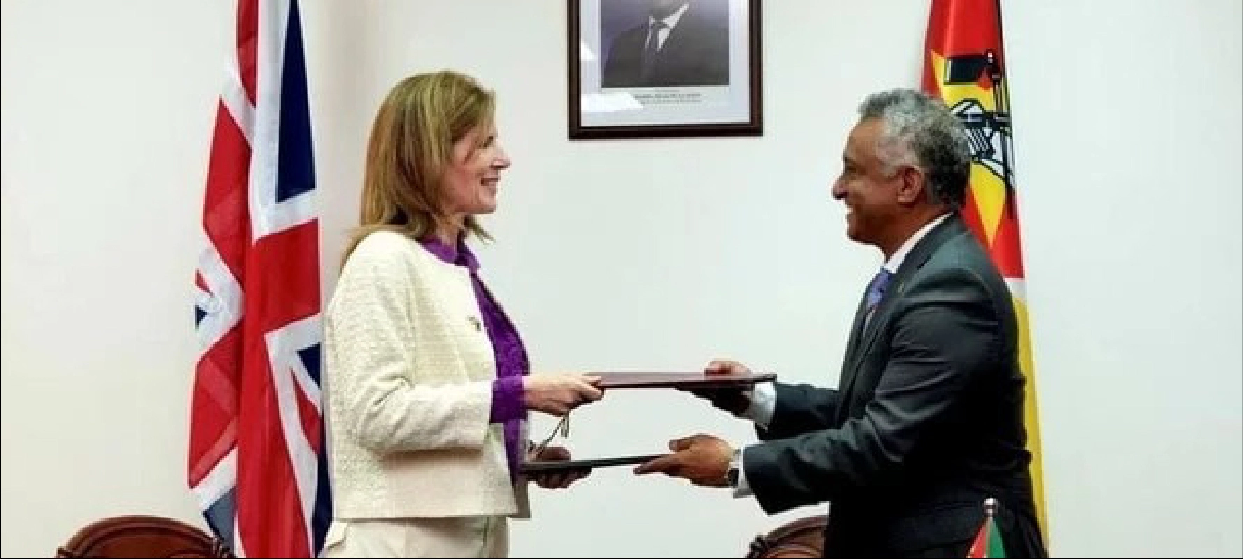 Moçambique e Reino Unido assinam acordo de 3 mil milhões de dólares